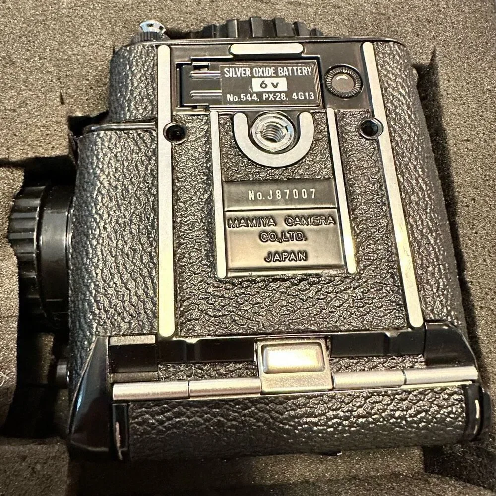 Vintage Mamiya M645 Medium Format Film Camera W/ 4 Lenses 2 Keys & Case Black OS